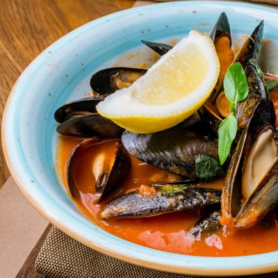Spanish Mussels with Paprika & Tomatoes